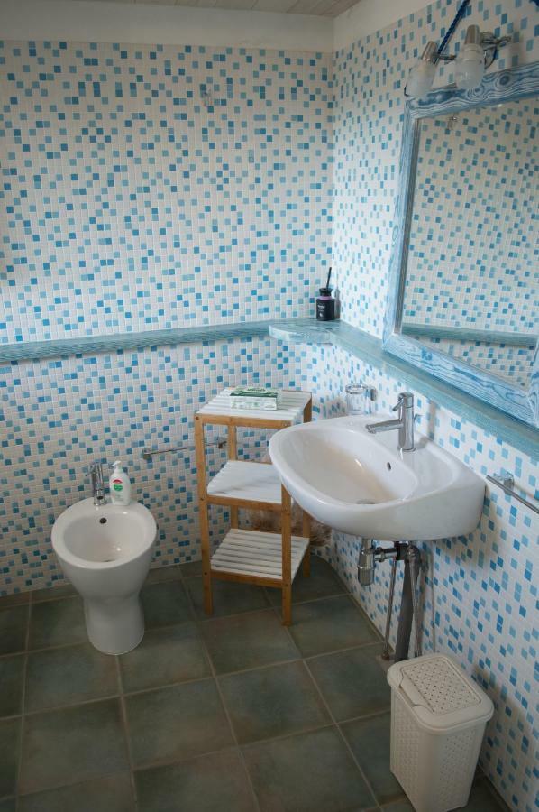 Nel verde del Villaggio - Casetta Celeste Gonnesa Buitenkant foto